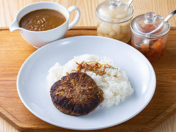 手ごねハンバーグカレー（黒毛和牛）